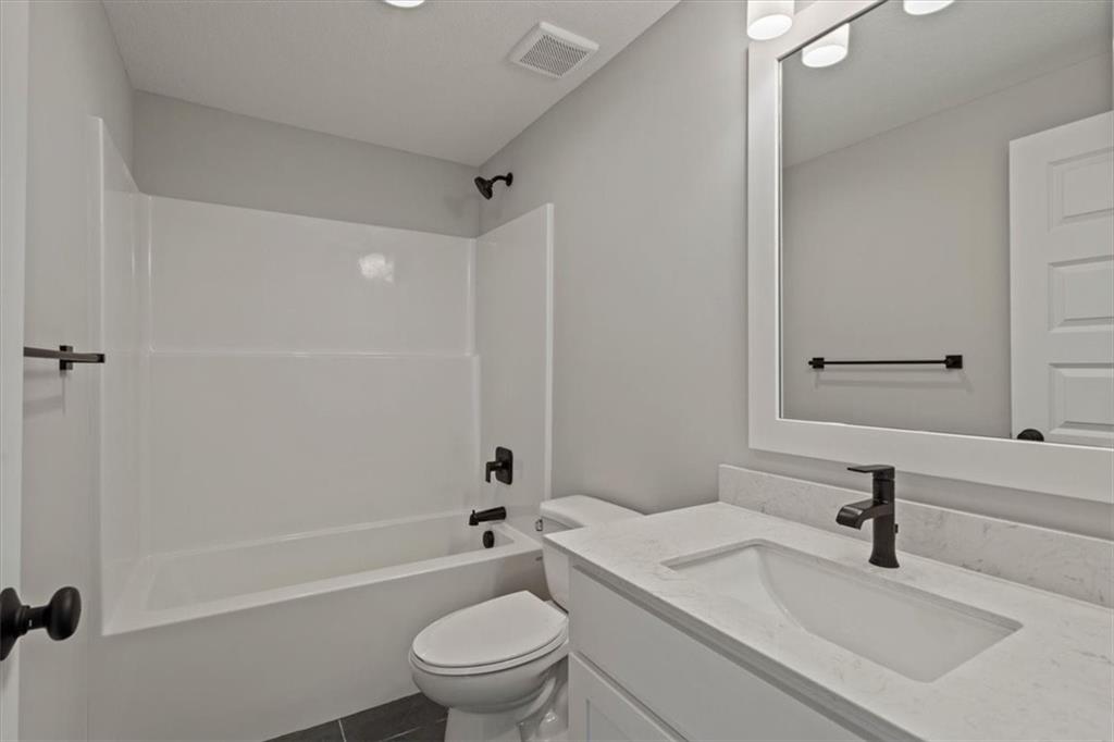 4446 Tee Box Drive Basehor, KS 66007 - Photo 34 of 48