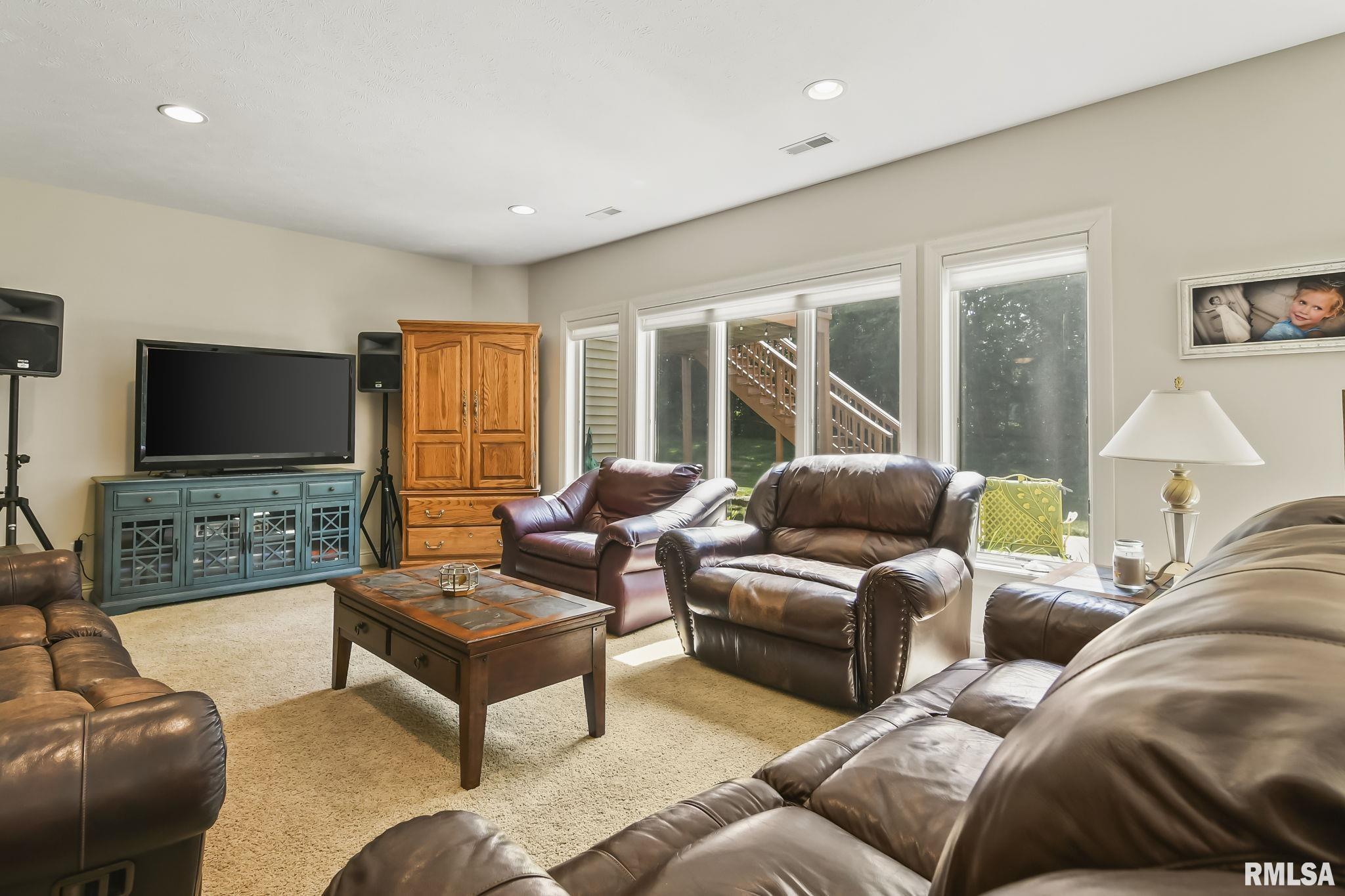 6309 Wind Tree Road Springfield, IL 62712 - Photo 35 of 62