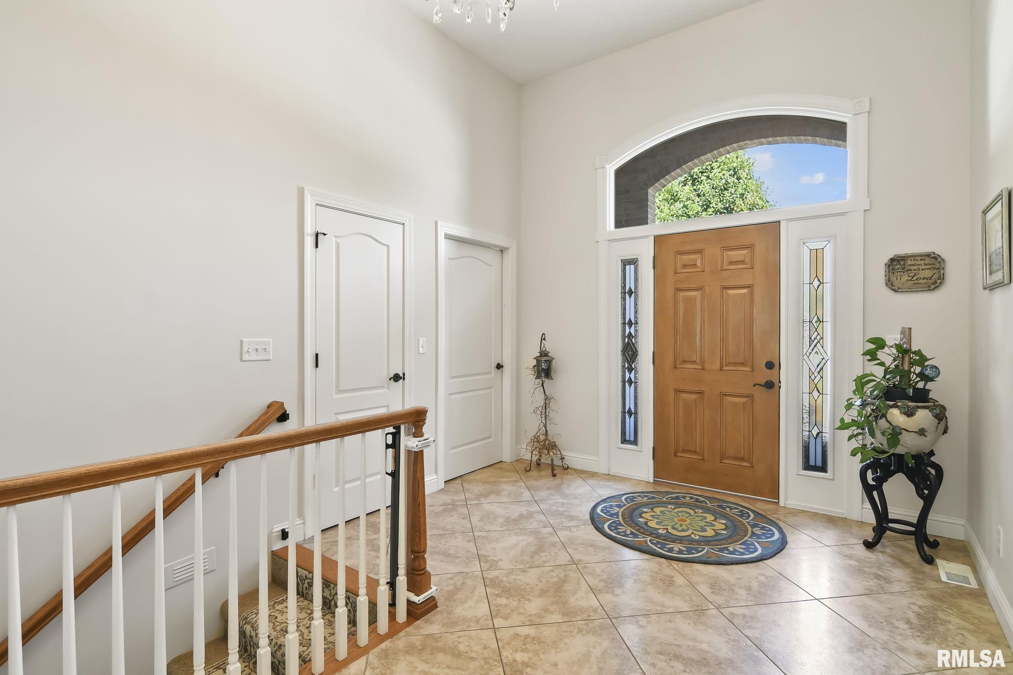 6309 Wind Tree Road Springfield, IL 62712 - Photo 4 of 62