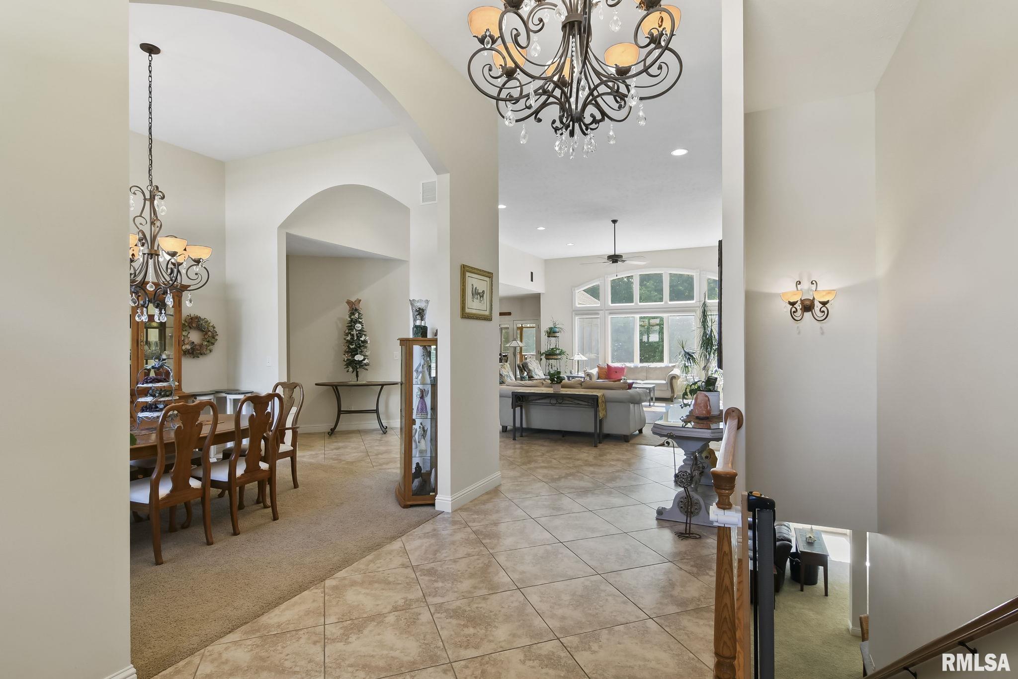 6309 Wind Tree Road Springfield, IL 62712 - Photo 5 of 62