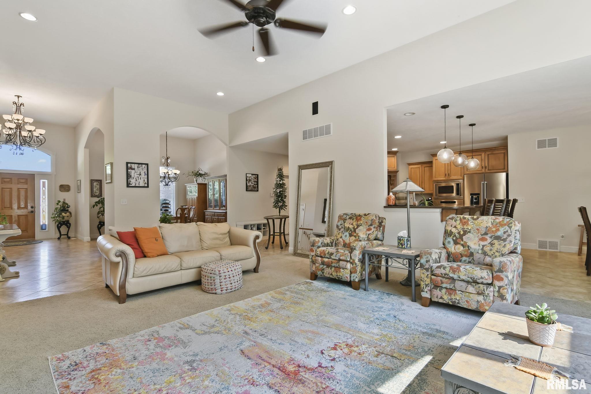 6309 Wind Tree Road Springfield, IL 62712 - Photo 8 of 62