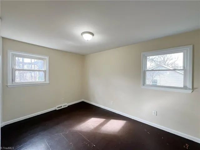 $1,300 | 2200 Textile Drive, Greensboro, NC 27405