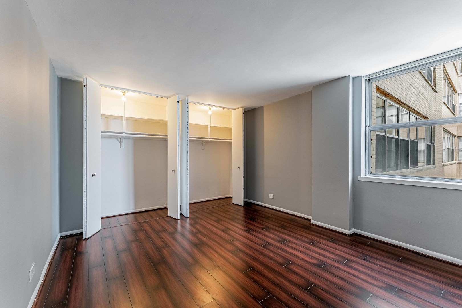 6301 North Sheridan Road, Unit 19F Chicago, IL 60660 - Photo 14 of 23 Gallery Image 14