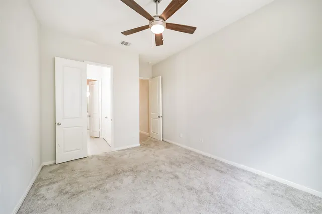 $1,940 | 10334 Solitaire Circle, Houston, TX 77070