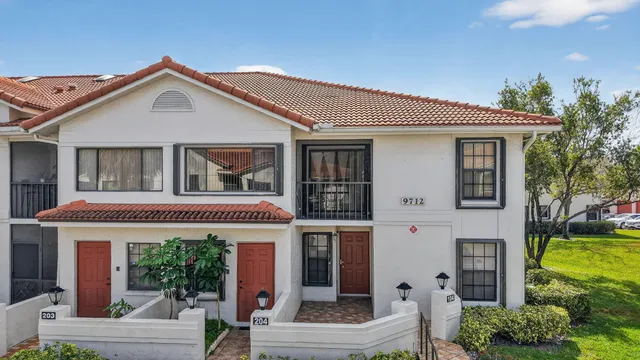 $299,000 | 9712 Pavarotti Terrace, Unit 104, Boynton Beach, FL 33437