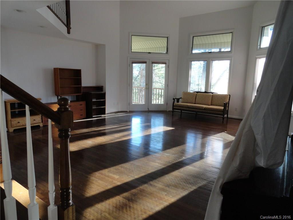 268 Hunters Ridge Road Burnsville, NC 28714 - Photo 3 of 12 Gallery Image 3