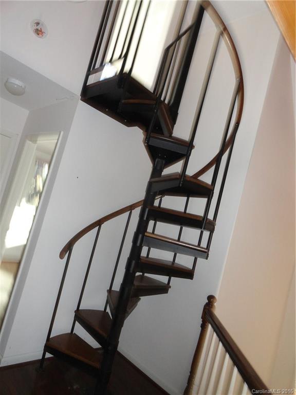 268 Hunters Ridge Road Burnsville, NC 28714 - Photo 8 of 12 Gallery Image 8
