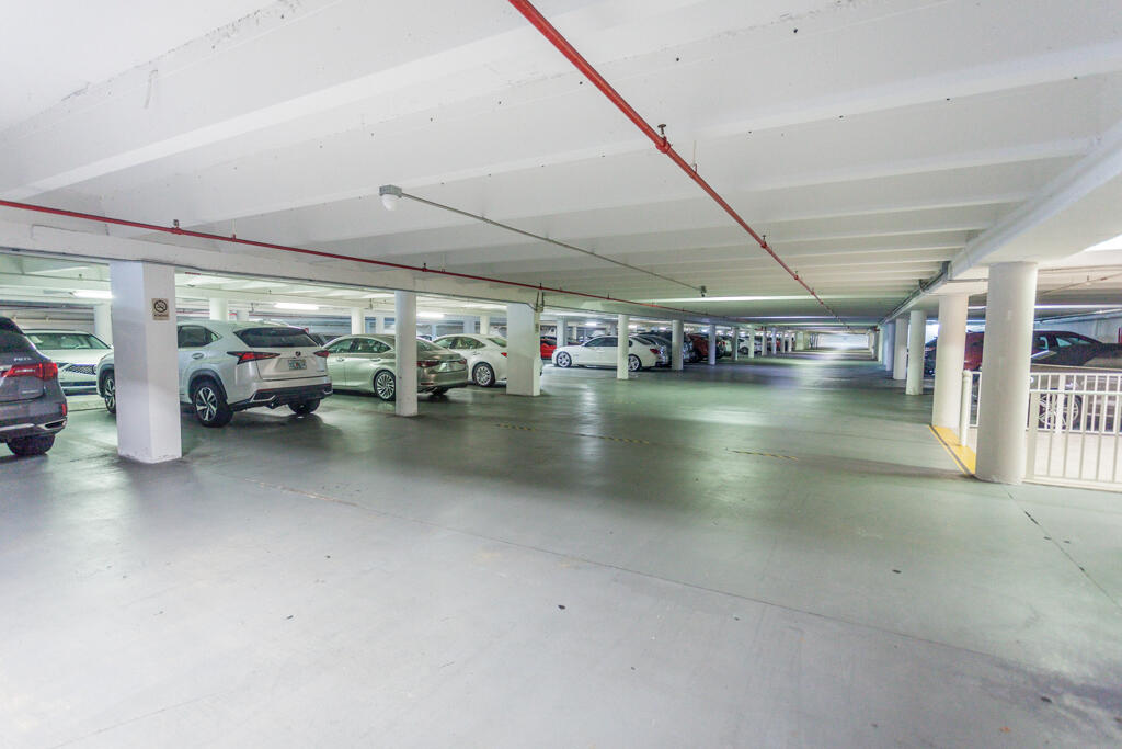 2001 North Ocean Boulevard, Unit 305 Boca Raton, FL 33431 - Photo 22 of 40 Parking