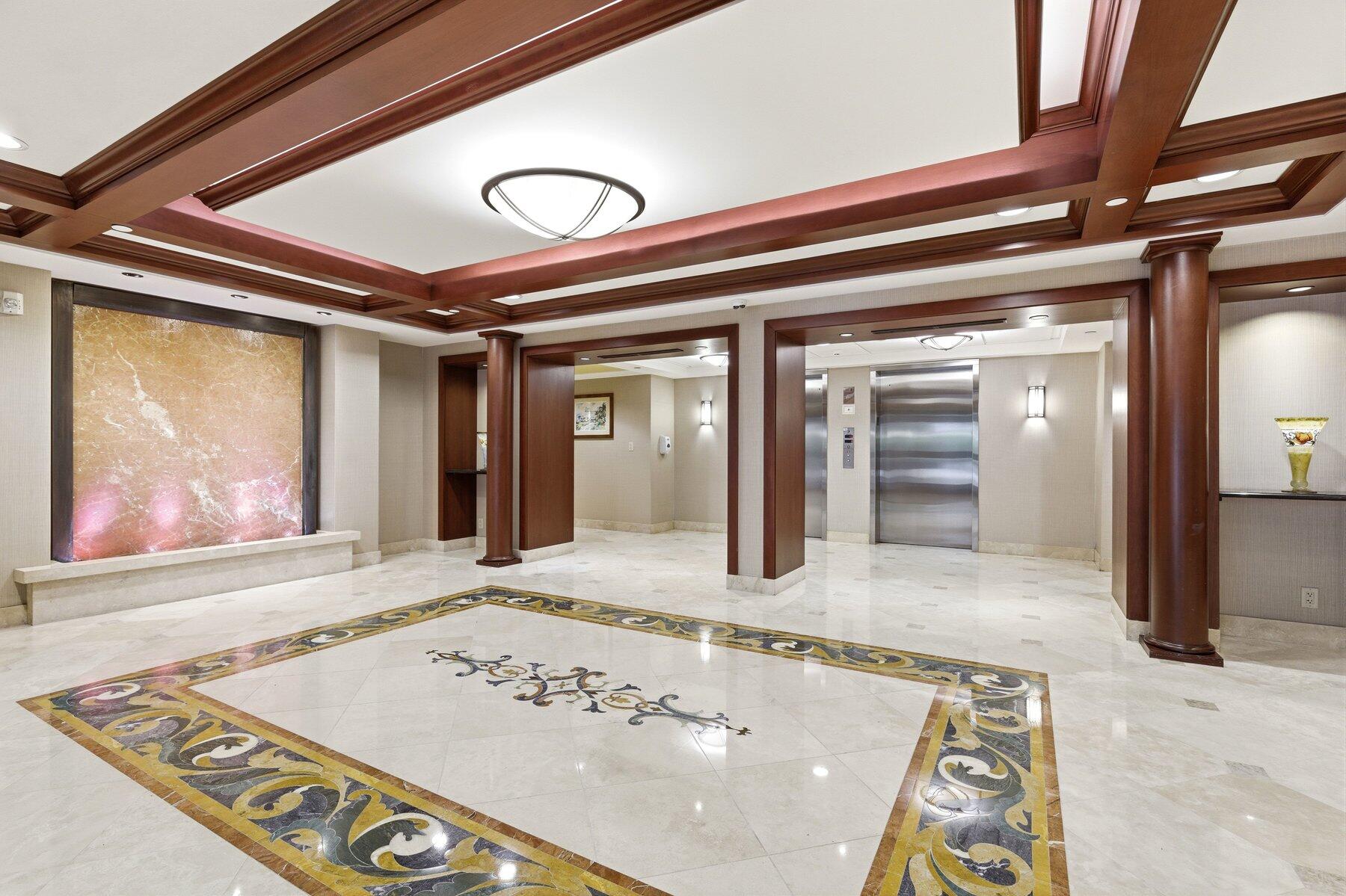 2001 North Ocean Boulevard, Unit 305 Boca Raton, FL 33431 - Photo 4 of 40 .