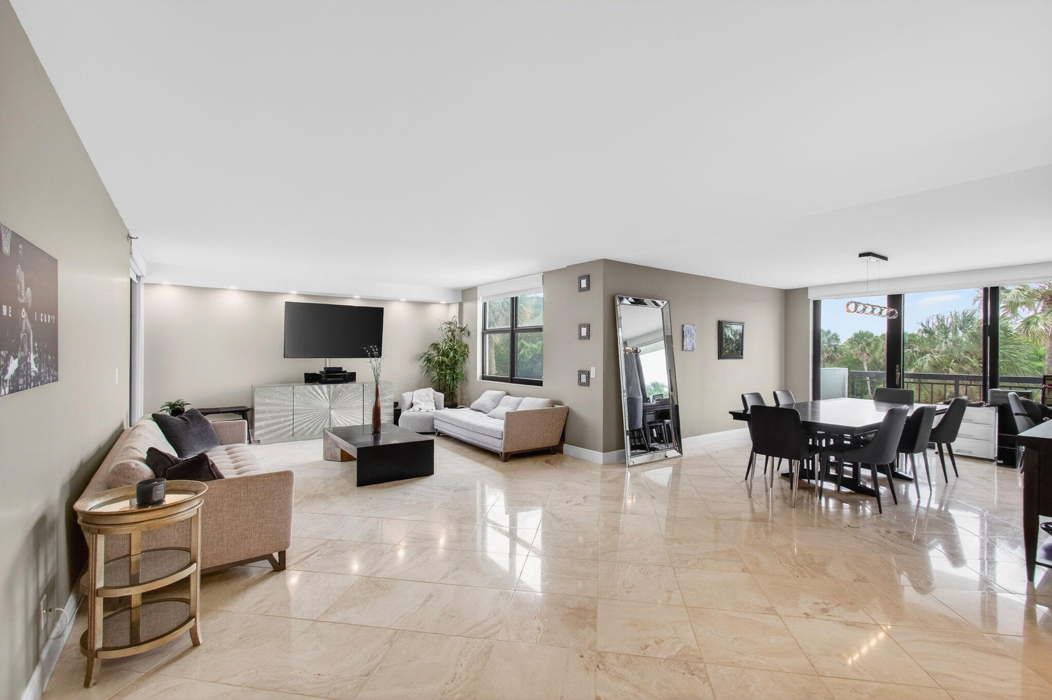 2001 North Ocean Boulevard, Unit 305 Boca Raton, FL 33431 - Photo 6 of 40 .
