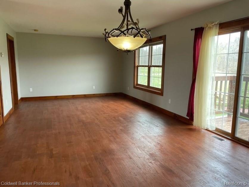 3878 Peters Road Columbiaville, MI 48421 - Photo 15 of 38