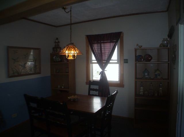 206 D Eagle Point Road Fox Lake, IL 60020 - Photo 8 of 13 a view of a livingroom with furniture
