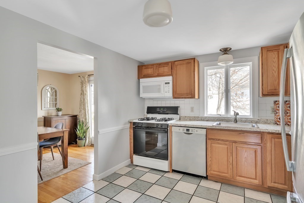 505 Baker Street Boston, MA 02132 - Photo 13 of 27