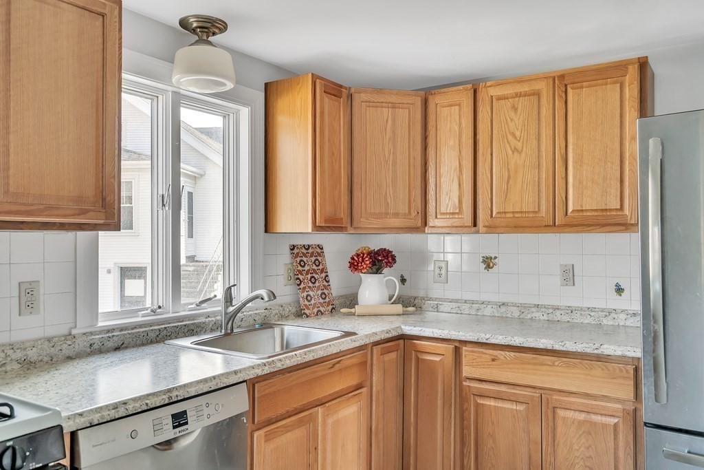 505 Baker Street Boston, MA 02132 - Photo 14 of 27