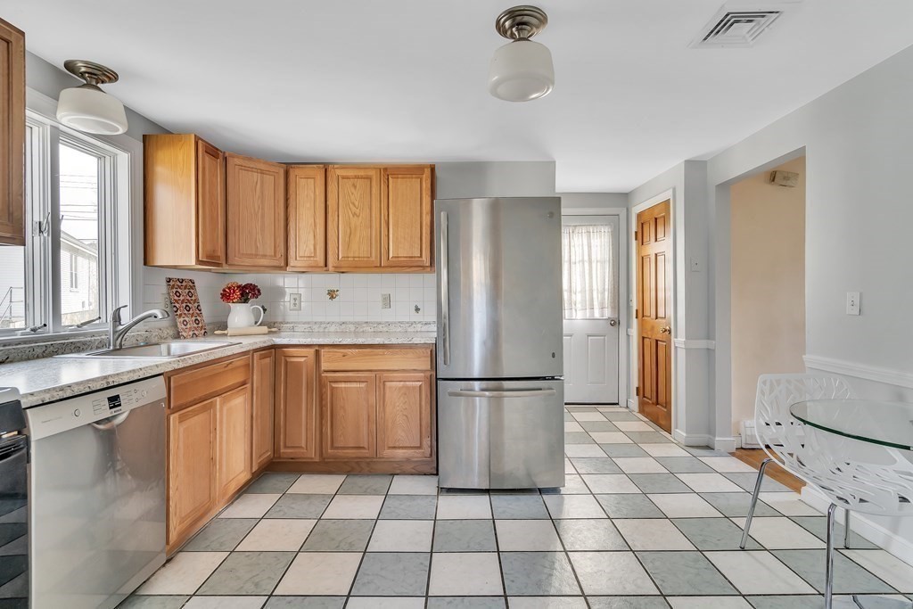 505 Baker Street Boston, MA 02132 - Photo 15 of 27