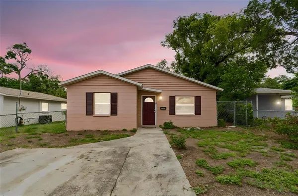 $3,000 | 3603 16th Avenue South, St. Petersburg, FL 33711