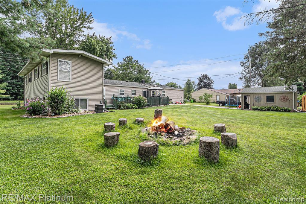 840 Lucy Road Howell, MI 48843 - Photo 23 of 24