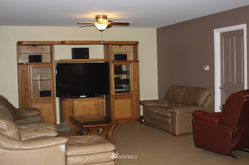 461 East Probert Road Shelton, WA 98584 - Photo 8 of 21 Gallery Image 8