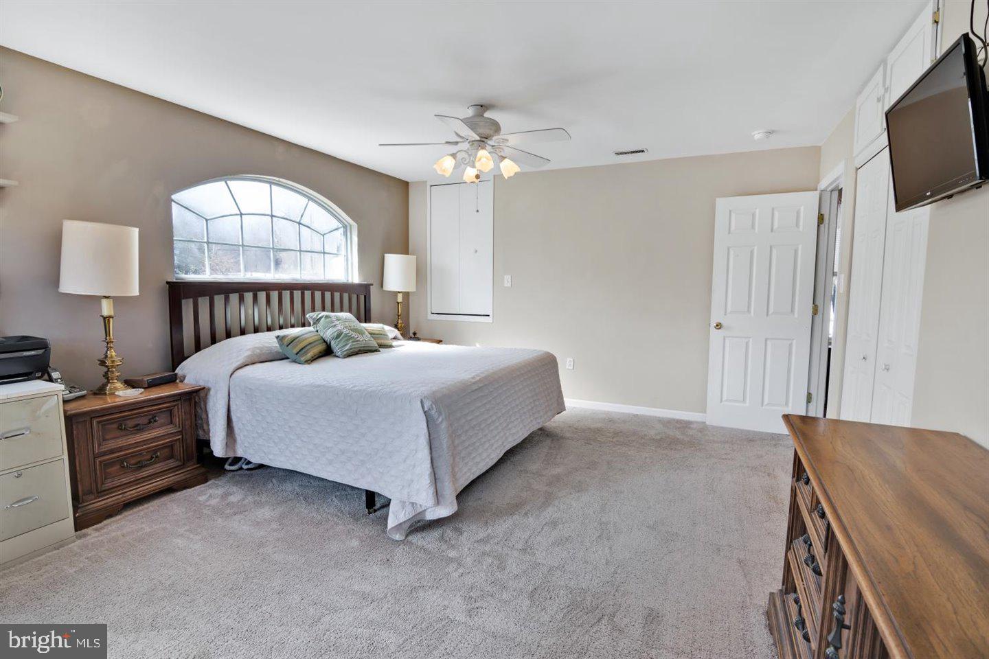 8 Walnut Lane Clementon, NJ 08021 - Photo 25 of 45 Master suite