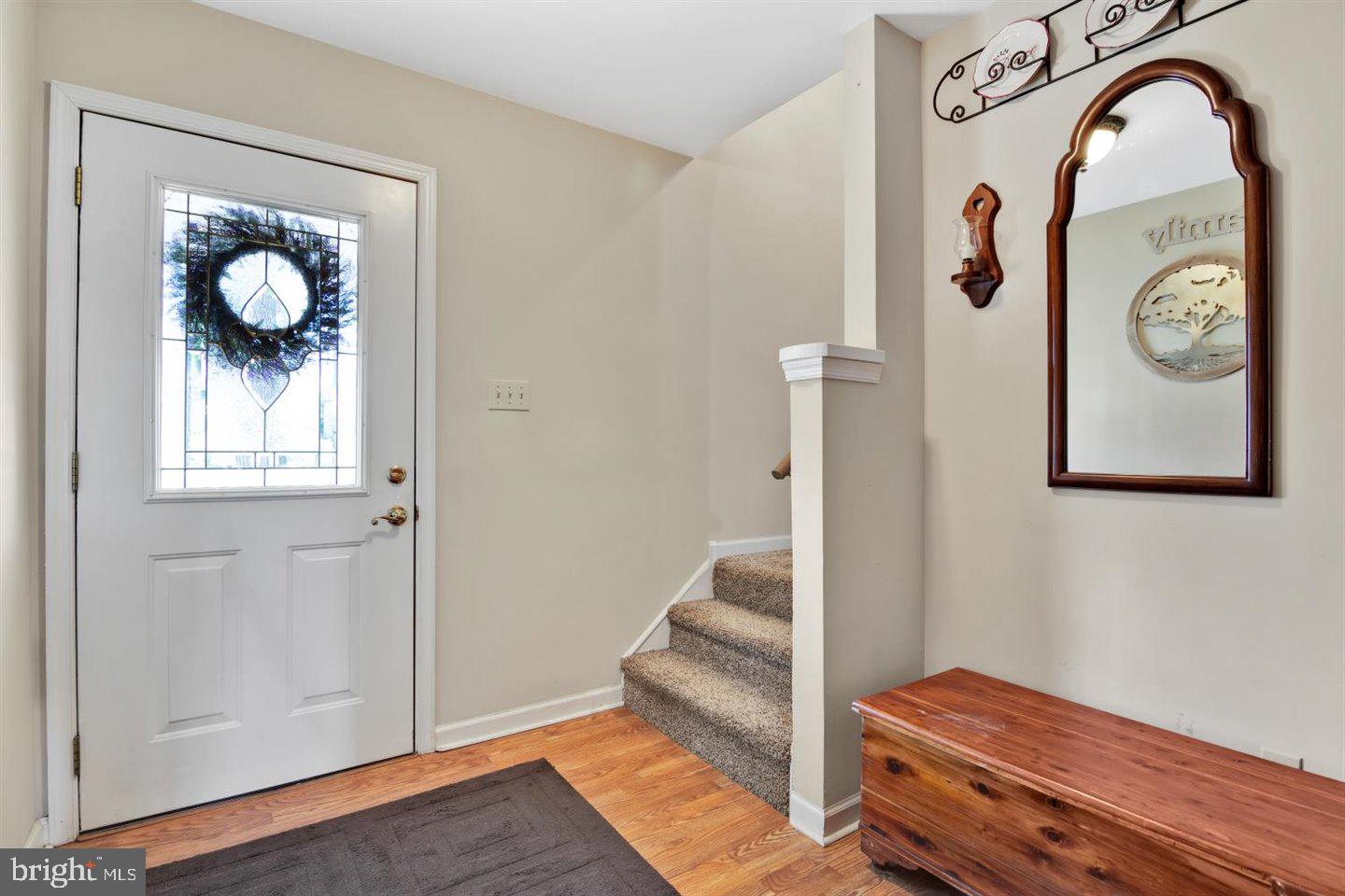 8 Walnut Lane Clementon, NJ 08021 - Photo 5 of 45 Foyer