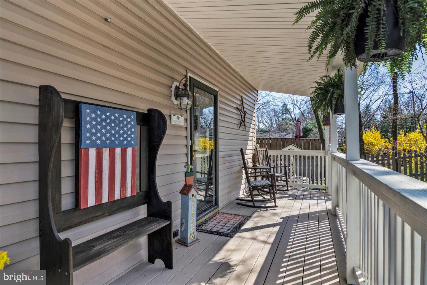 8 Walnut Lane Clementon, NJ 08021 - Photo 45 of 45 Covered front porch