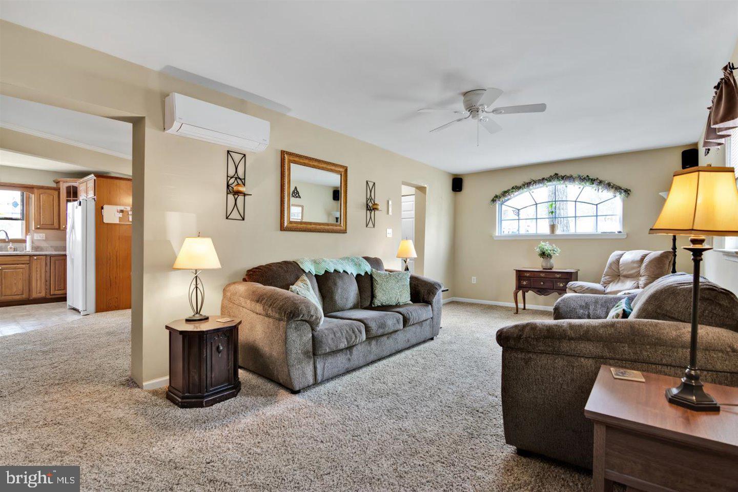 8 Walnut Lane Clementon, NJ 08021 - Photo 9 of 45 Living room