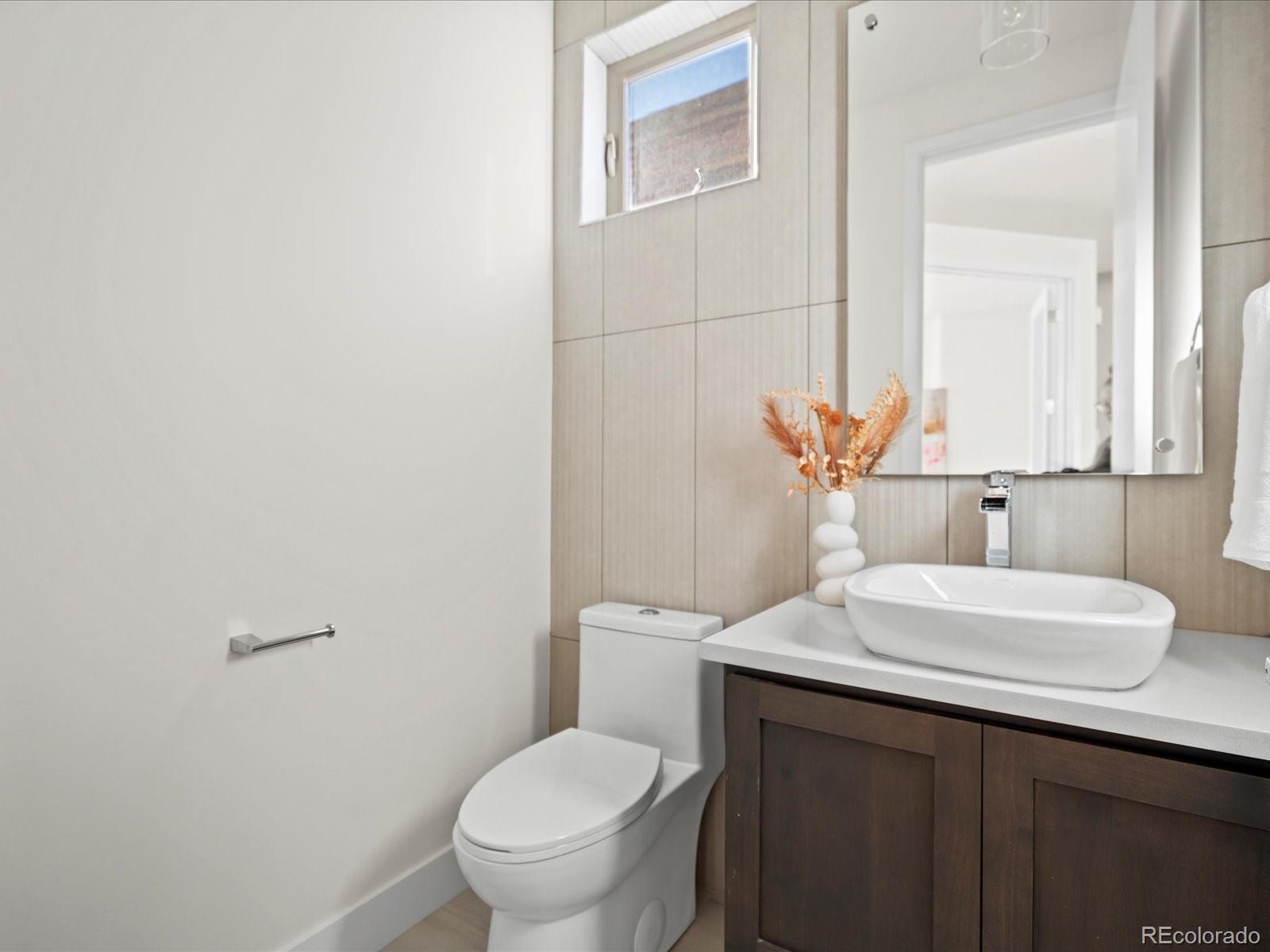 845 Eudora Street Denver, CO 80220 - Photo 9 of 38