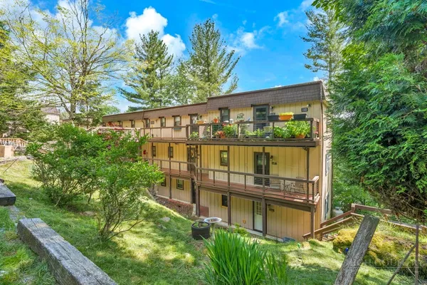 $215,000 | 103 Mid Holiday Lane, Unit 112, Beech Mountain, NC 28604