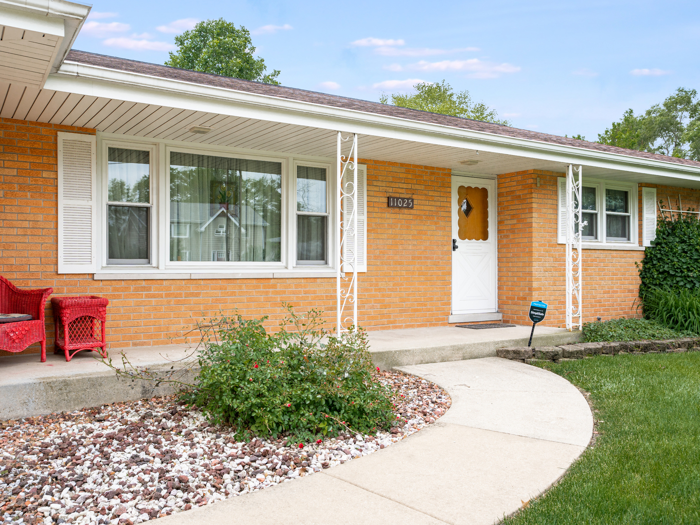 11025 Bryant Road Mokena, IL 60448 - Photo 20 of 21 front view of a house