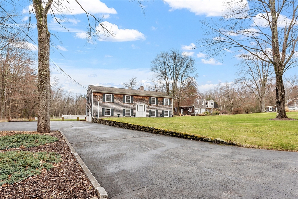 28 Bailey Road Townsend, MA 01474 - Photo 3 of 42
