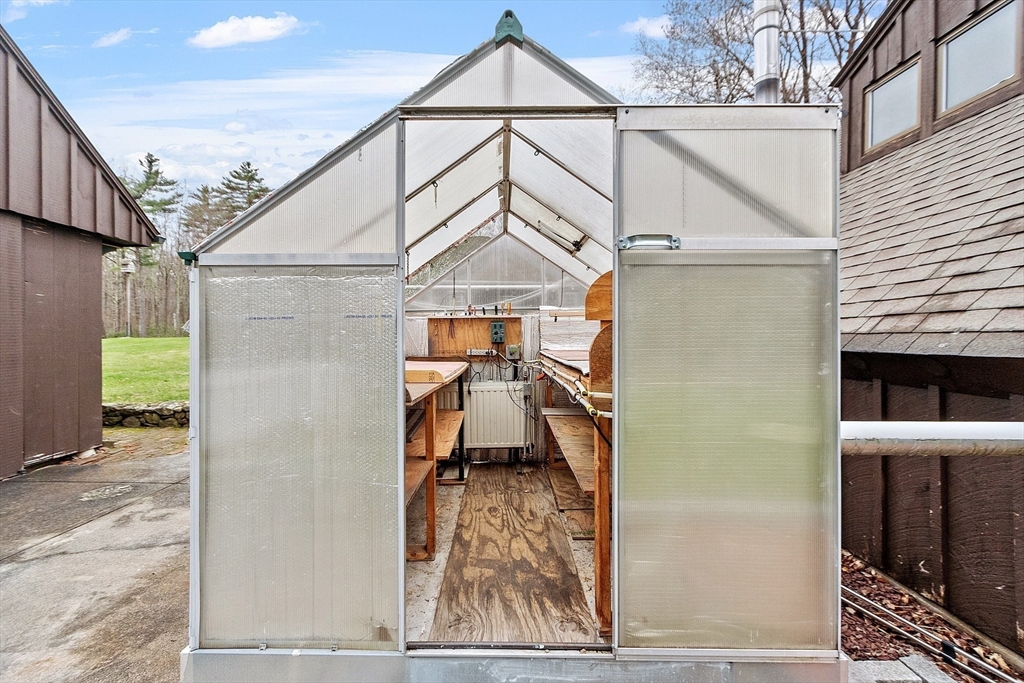 28 Bailey Road Townsend, MA 01474 - Photo 32 of 42