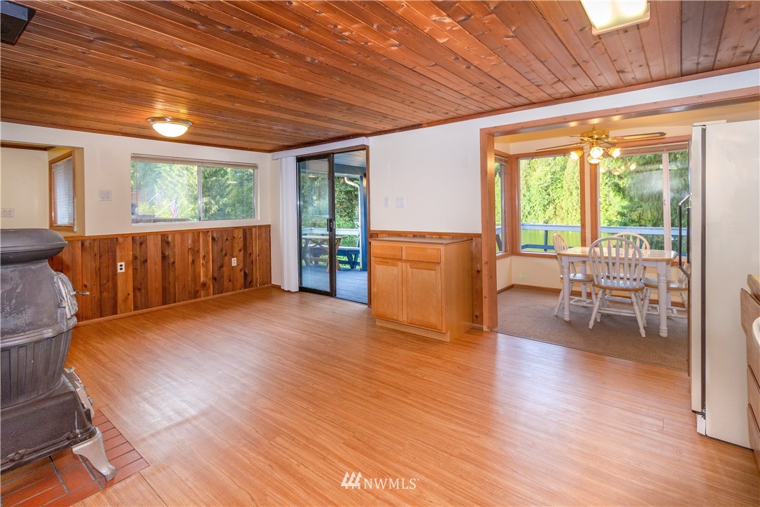 4604 Rehklau Road Southeast Olympia, WA 98513 - Photo 5 of 16 Gallery Image 5