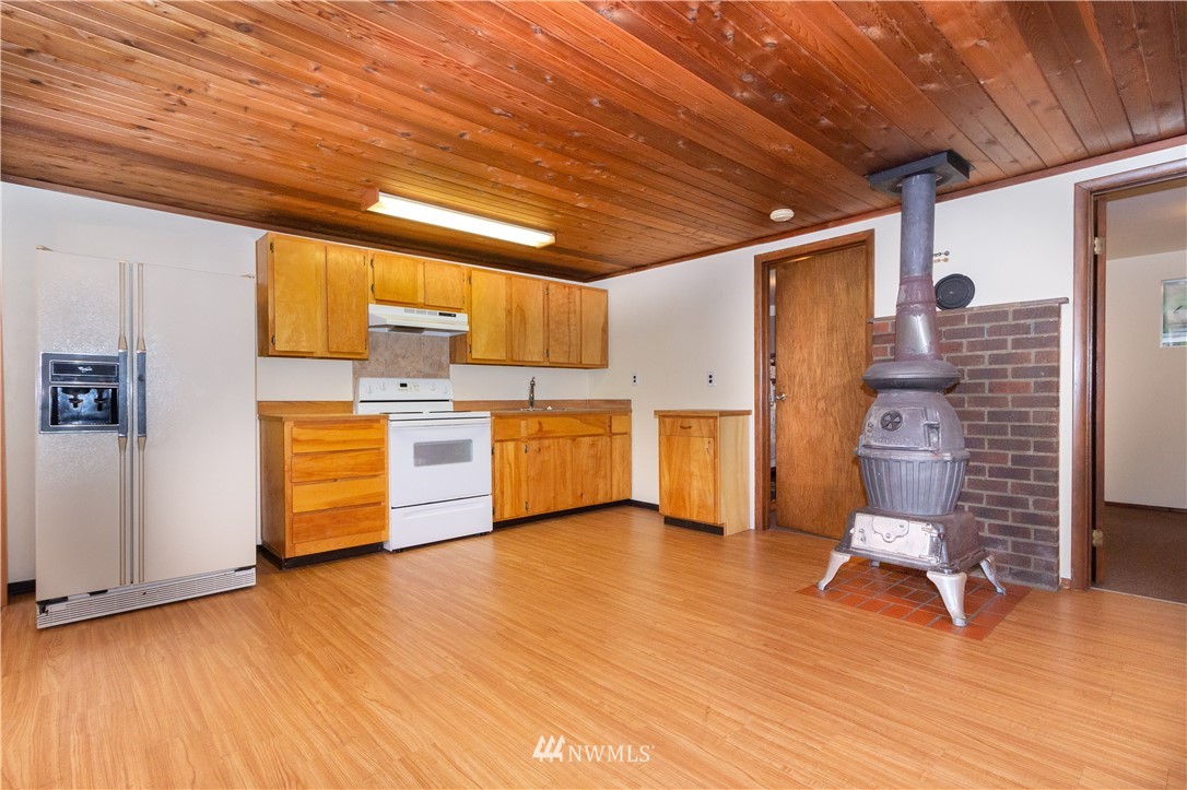 4604 Rehklau Road Southeast Olympia, WA 98513 - Photo 7 of 16 Gallery Image 7