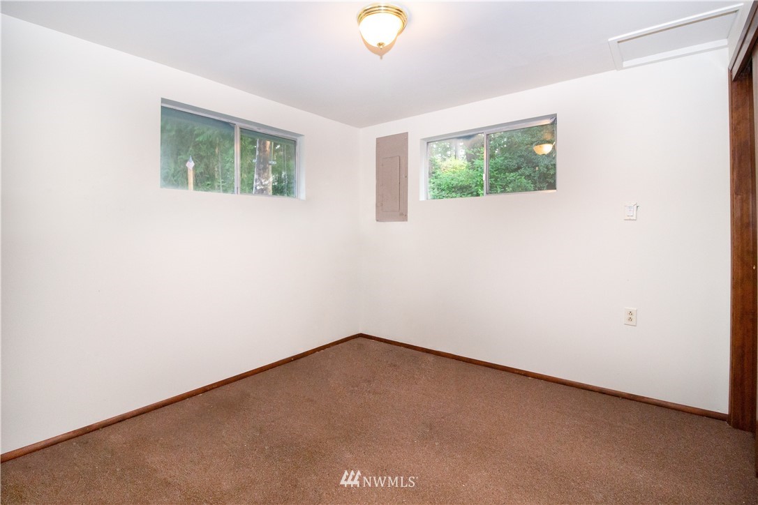 4604 Rehklau Road Southeast Olympia, WA 98513 - Photo 8 of 16 Gallery Image 8