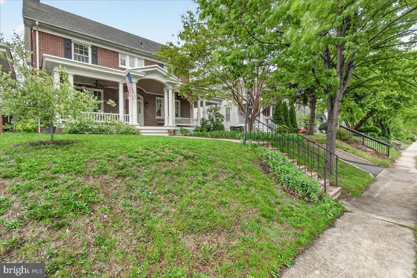 $429,000 | 1131 Oak Hill Avenue, Hagerstown, MD 21742