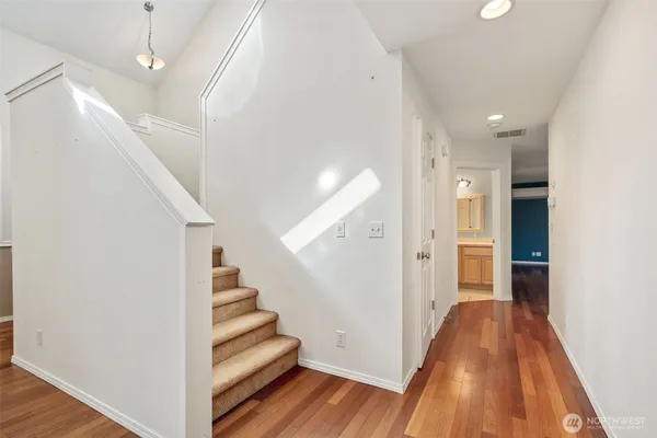 $650,000 | 5662 Hicks Avenue Northeast, Bremerton, WA 98311