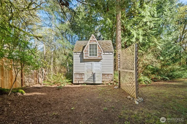 $650,000 | 5662 Hicks Avenue Northeast, Bremerton, WA 98311