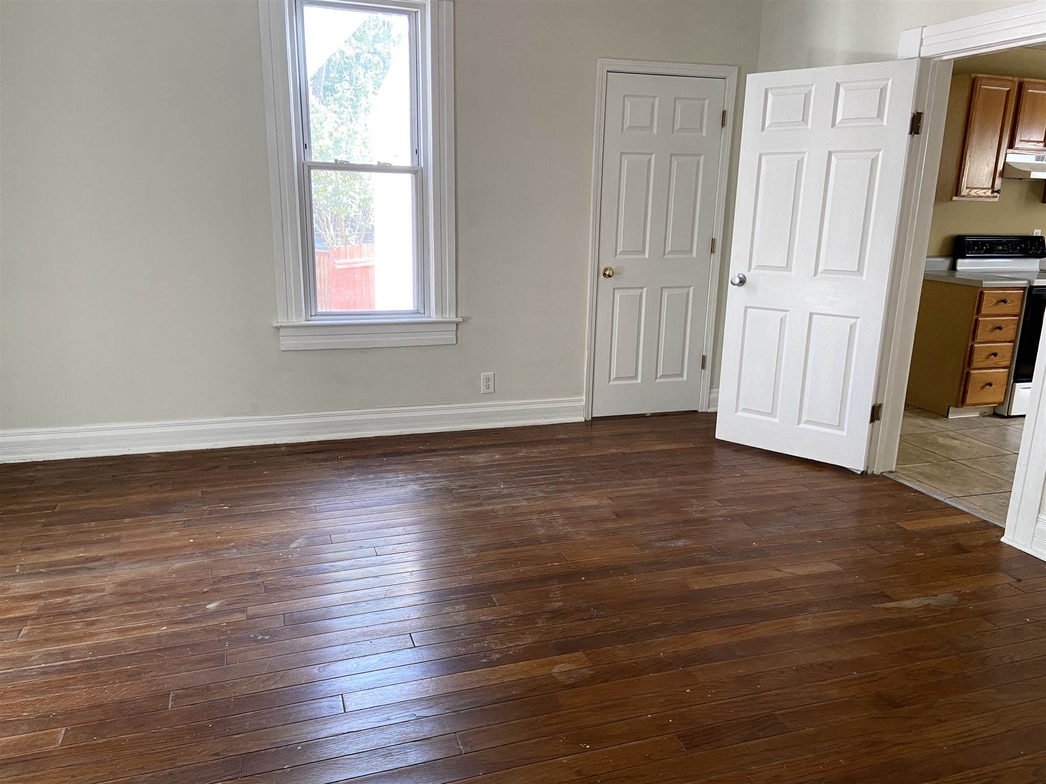 1212 West Edwards Street Springfield, IL 62704 - Photo 11 of 17 Gallery Image 11