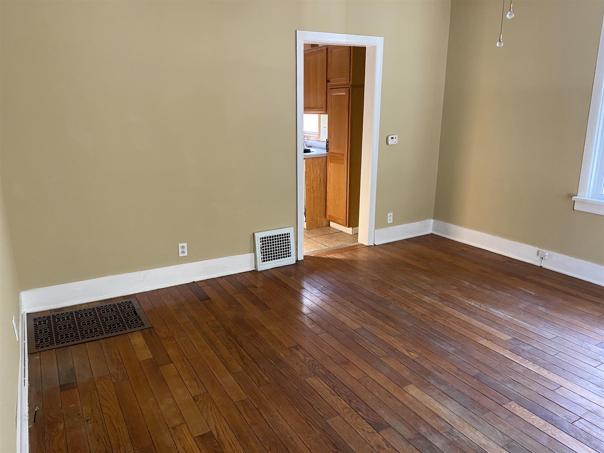 1212 West Edwards Street Springfield, IL 62704 - Photo 2 of 17 Gallery Image 2