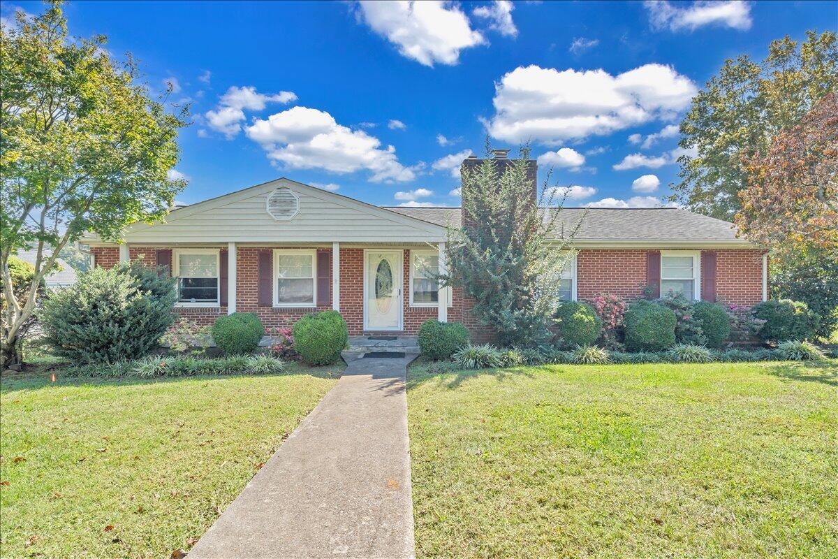427 Boxley Road Roanoke, VA 24019 - Photo 1 of 37 03-MIB09586