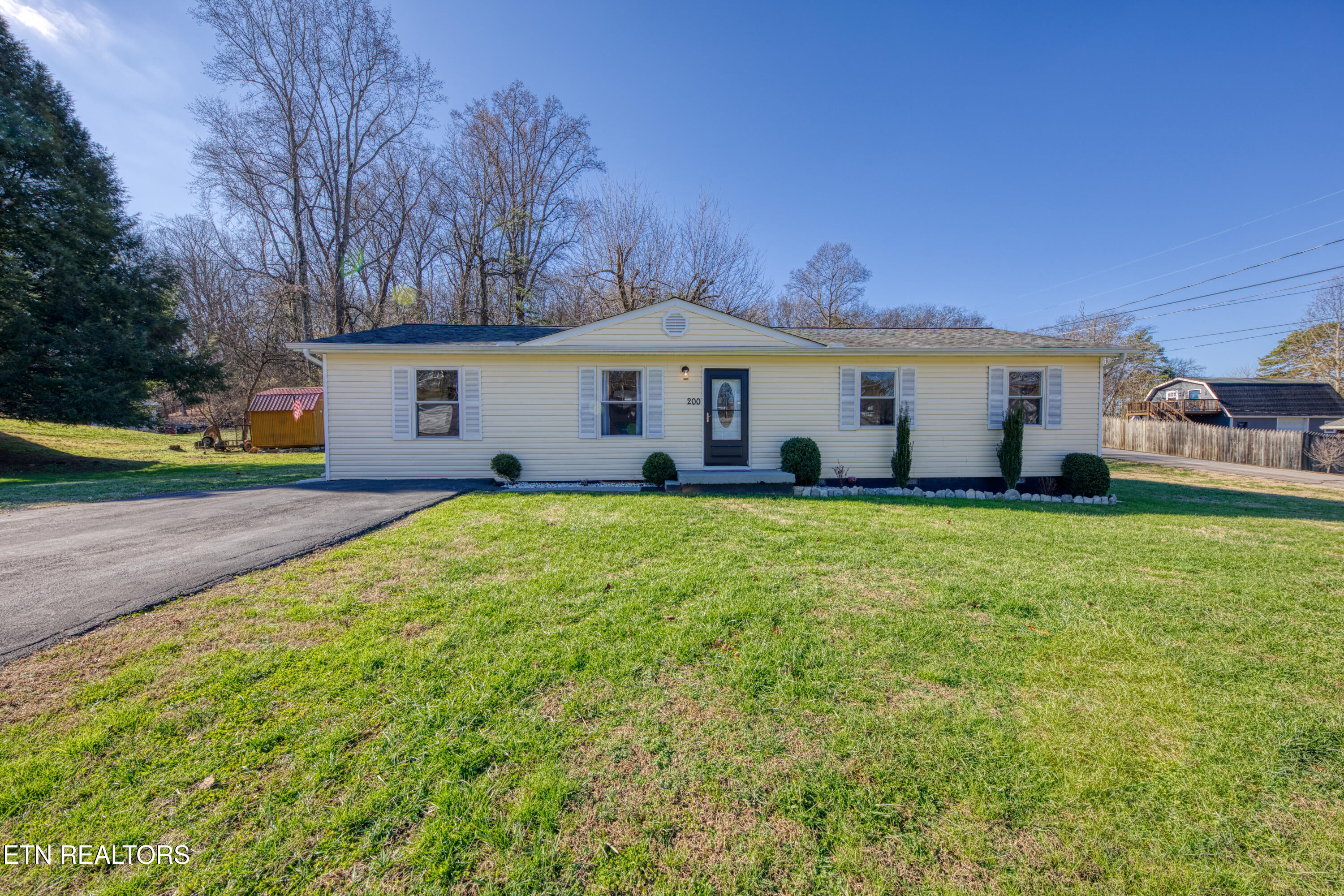 200 Cox Road Loudon, TN 37774 - Photo 18 of 24 Front View