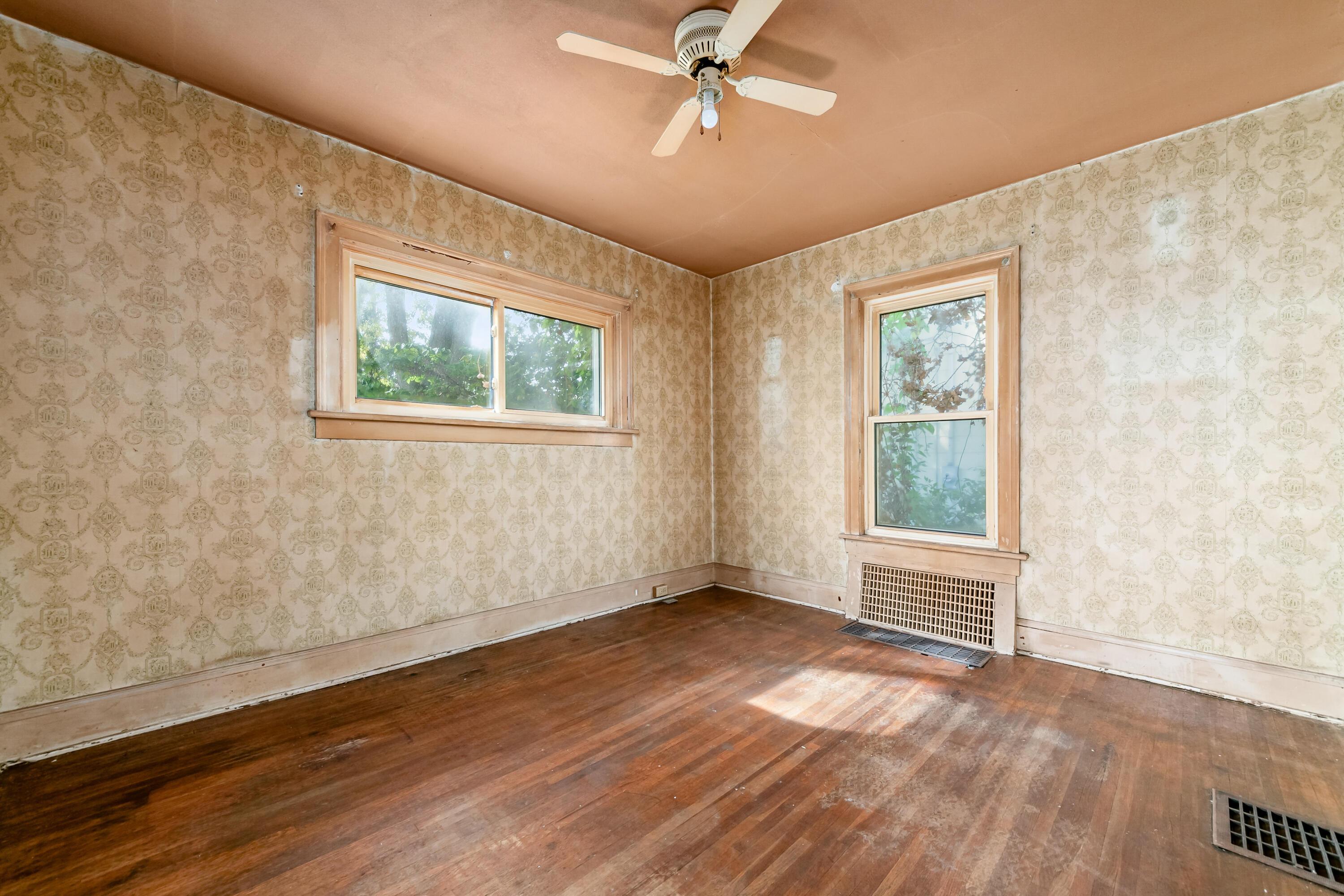 913 Timberman Road Columbus, OH 43212 - Photo 29 of 36 L_913_Timberman_Rd021