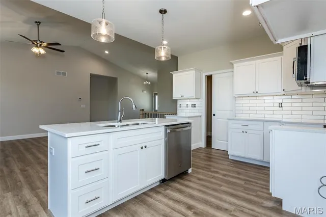 $499,900 | 7150 Savannah Drive, Edwardsville, IL 62025