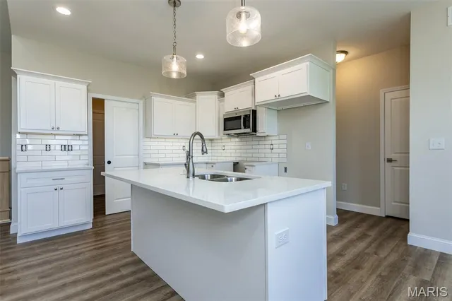 $499,900 | 7150 Savannah Drive, Edwardsville, IL 62025