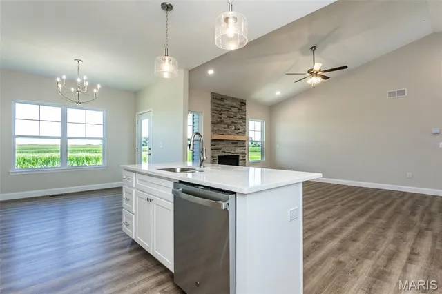 $499,900 | 7150 Savannah Drive, Edwardsville, IL 62025