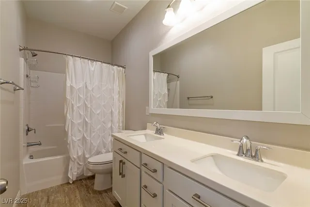 $2,399 | 10461 Skye Summit Avenue, Las Vegas, NV 89166