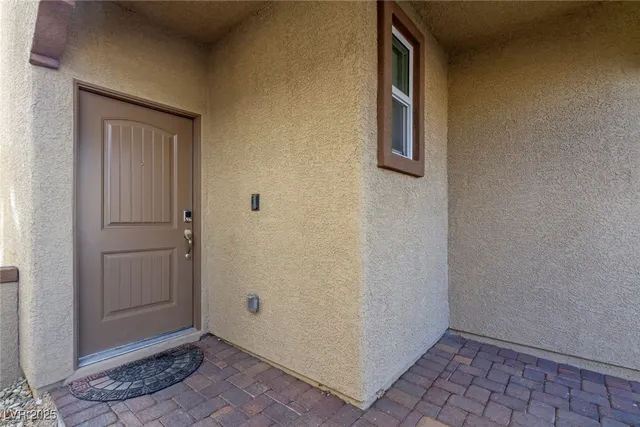 $2,399 | 10461 Skye Summit Avenue, Las Vegas, NV 89166