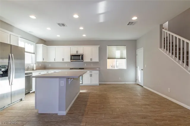 $2,399 | 10461 Skye Summit Avenue, Las Vegas, NV 89166