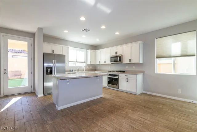$2,399 | 10461 Skye Summit Avenue, Las Vegas, NV 89166
