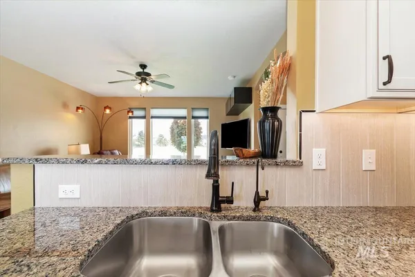 $655,000 | 27482 Warren Lane, Wilder, ID 83676